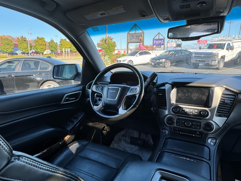 GMC Yukon Denali XL 4WD 2015 GMC Yukon Denali XL 4WD 2015