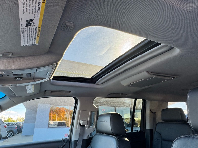 GMC Yukon Denali XL 4WD 2015 GMC Yukon Denali XL 4WD 2015