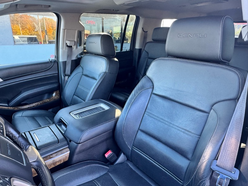 GMC Yukon Denali XL 4WD 2015 GMC Yukon Denali XL 4WD 2015