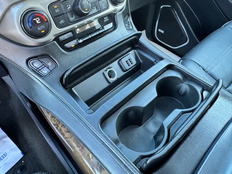 GMC Yukon Denali XL 4WD 2015 GMC Yukon Denali XL 4WD 2015