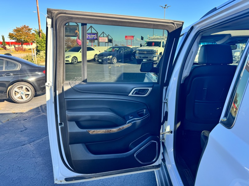 GMC Yukon Denali XL 4WD 2015 GMC Yukon Denali XL 4WD 2015