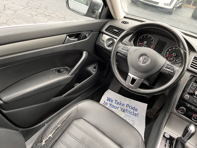 Volkswagen Passat SE 6A 2015 Volkswagen Passat SE 6A 2015