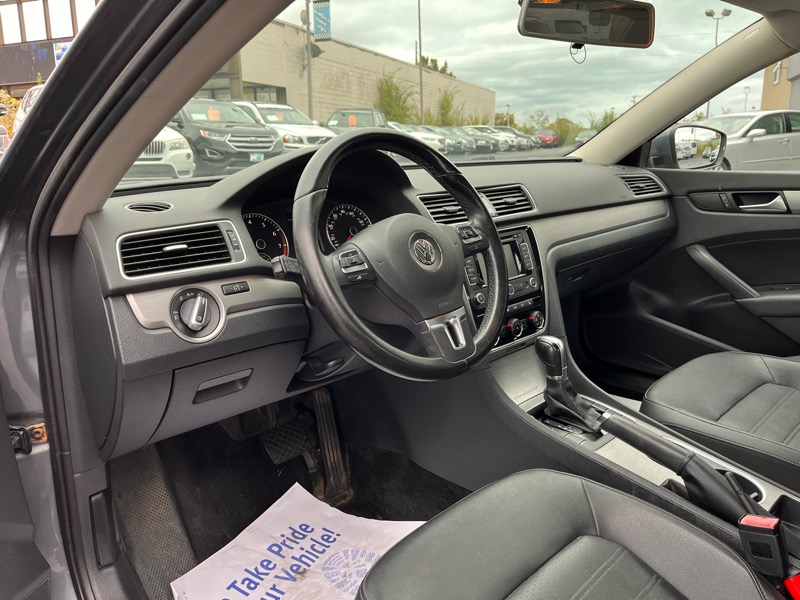 Volkswagen Passat SE 6A 2015 Volkswagen Passat SE 6A 2015