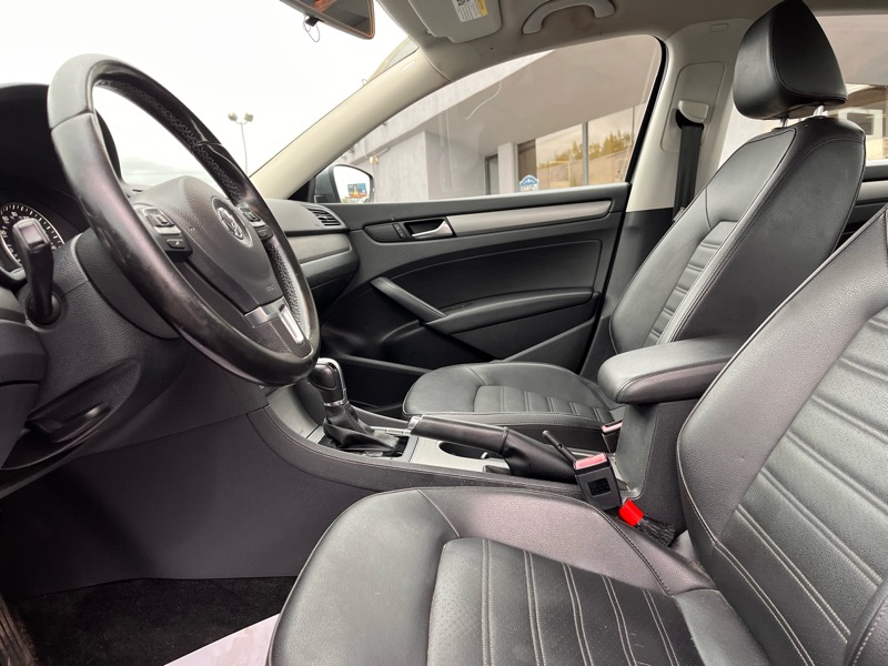 Volkswagen Passat SE 6A 2015 Volkswagen Passat SE 6A 2015