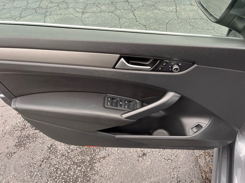 Volkswagen Passat SE 6A 2015 Volkswagen Passat SE 6A 2015