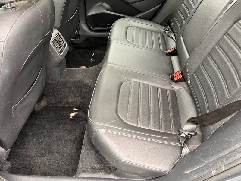 Volkswagen Passat SE 6A 2015 Volkswagen Passat SE 6A 2015