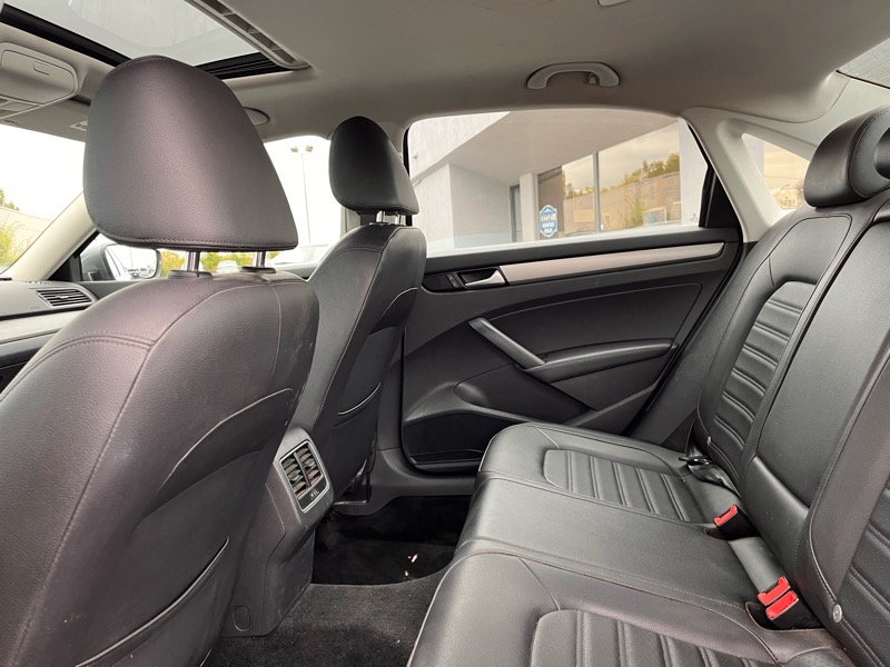 Volkswagen Passat SE 6A 2015 Volkswagen Passat SE 6A 2015