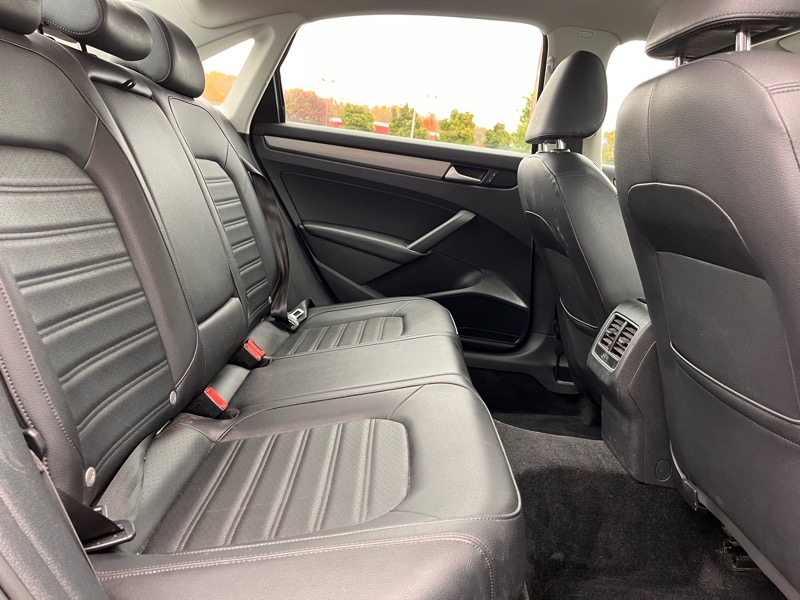 Volkswagen Passat SE 6A 2015 Volkswagen Passat SE 6A 2015