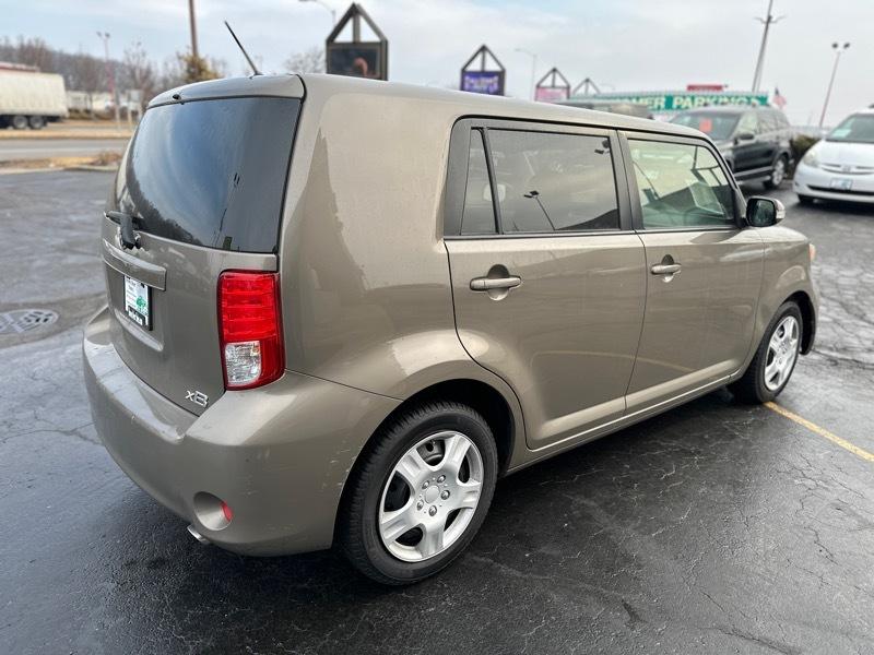 Scion xB 5dr Wgn Auto (Natl) 2012