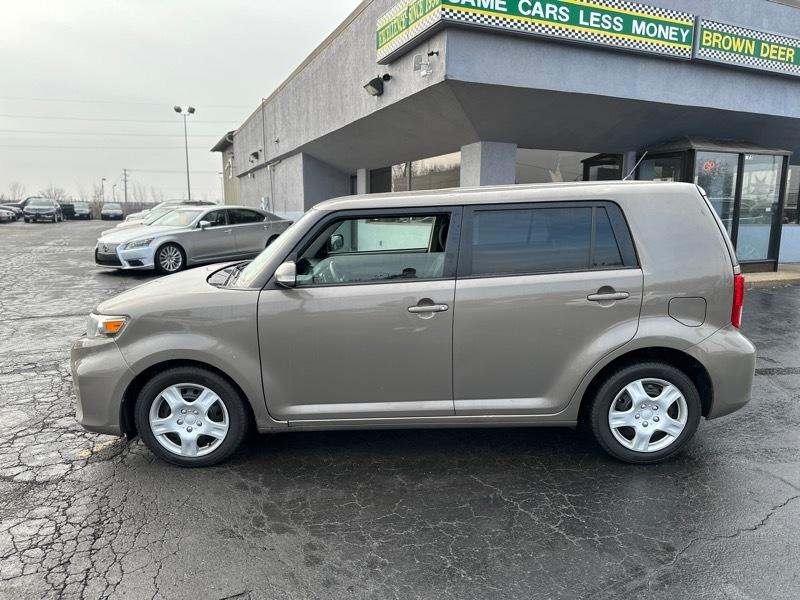 Scion xB 5dr Wgn Auto (Natl) 2012