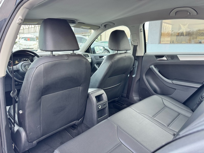 Volkswagen Jetta SE 2013