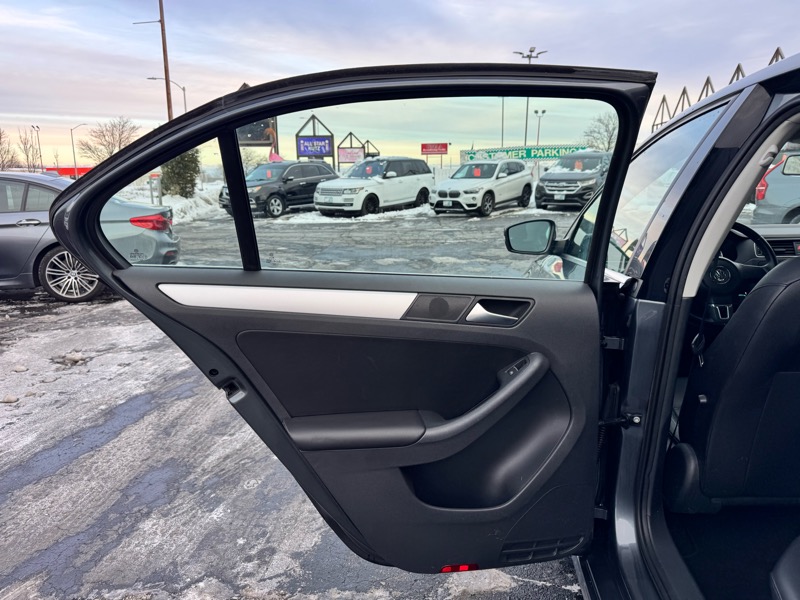 Volkswagen Jetta SE 2013