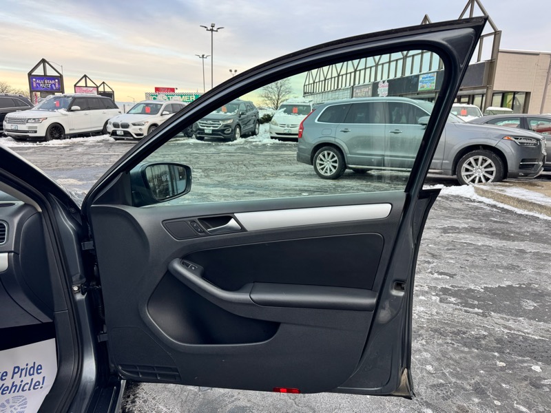 Volkswagen Jetta SE 2013