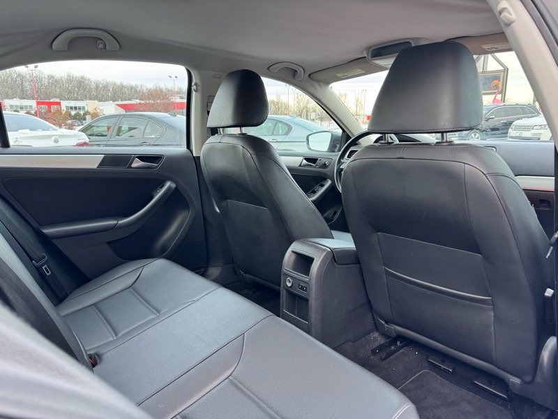 Volkswagen Jetta SE 2013