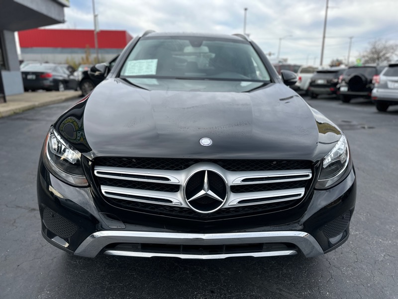 2016 Mercedes Benz GLC 300 4MATIC photo 2