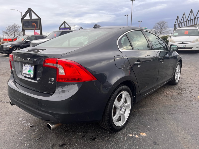 Volvo S60 T5 4D Sedan AWD 2013
