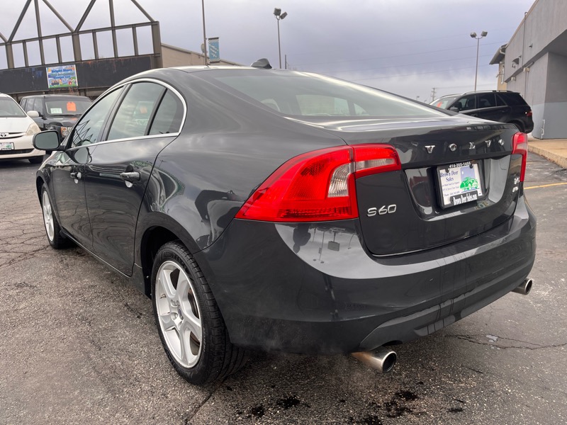Volvo S60 T5 4D Sedan AWD 2013