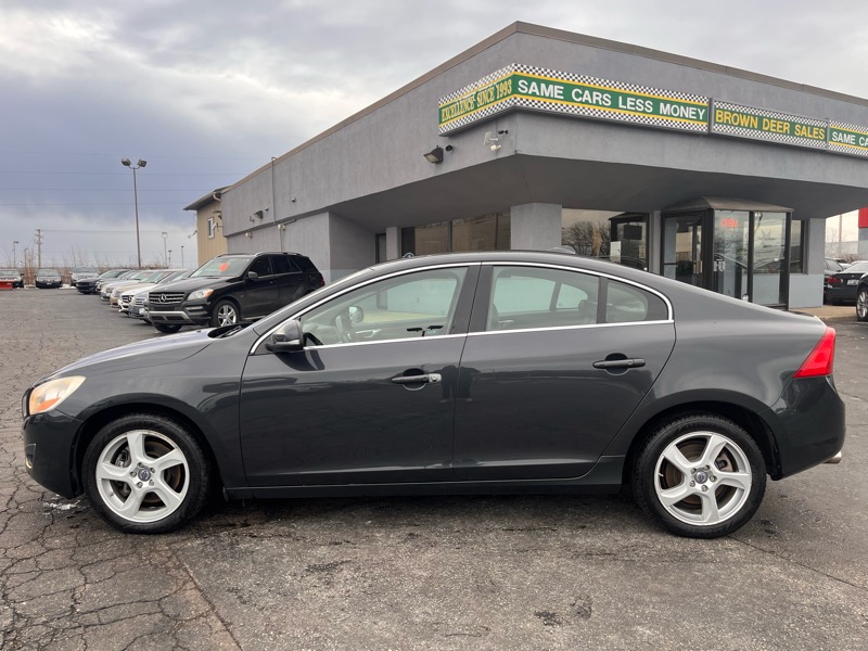 Volvo S60 T5 4D Sedan AWD 2013