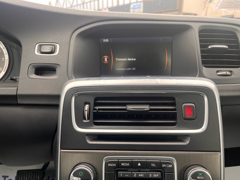 Volvo S60 T5 4D Sedan AWD 2013