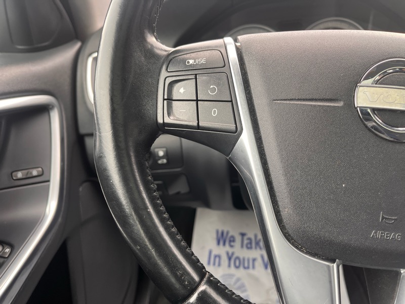 Volvo S60 T5 4D Sedan AWD 2013