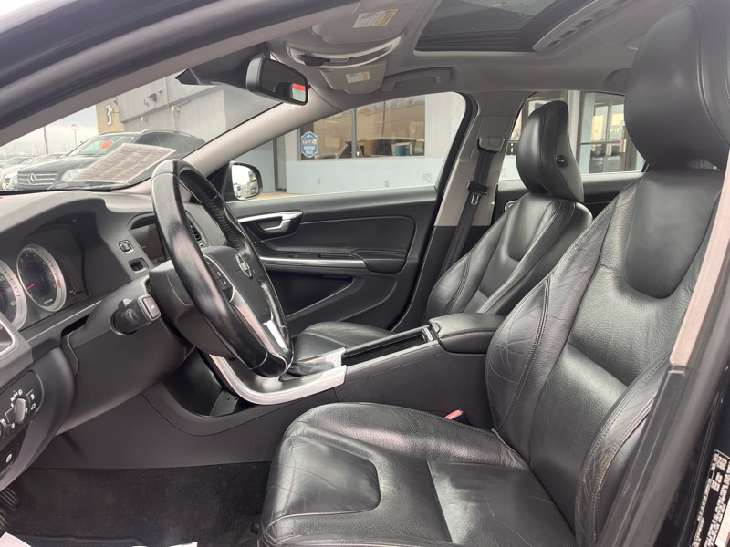 Volvo S60 T5 4D Sedan AWD 2013