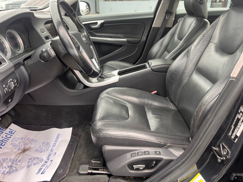 Volvo S60 T5 4D Sedan AWD 2013