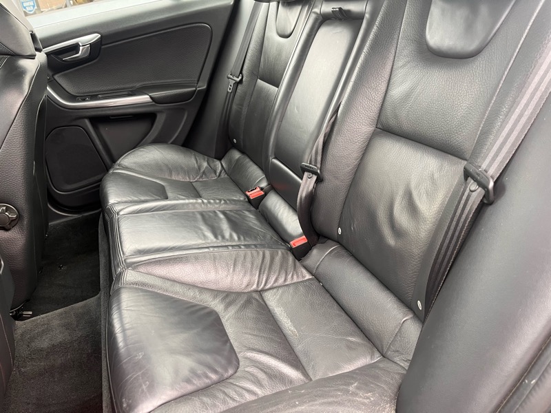 Volvo S60 T5 4D Sedan AWD 2013