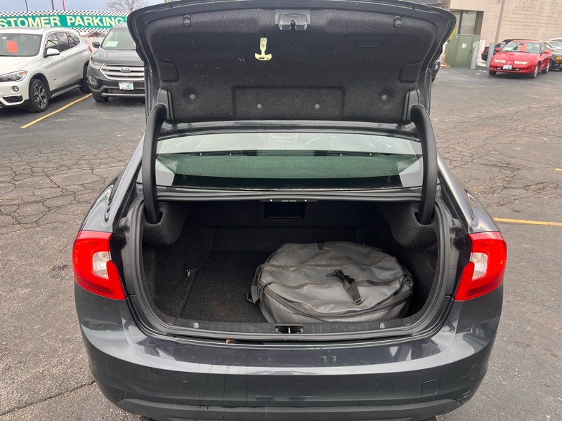 Volvo S60 T5 4D Sedan AWD 2013