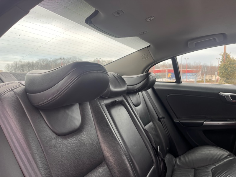 Volvo S60 T5 4D Sedan AWD 2013