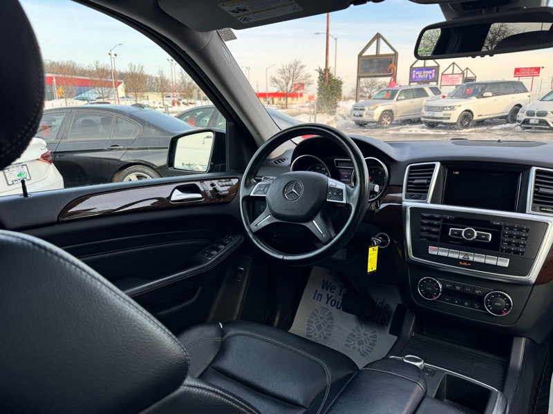 Mercedes-Benz M-Class ML350 4MATIC 2012