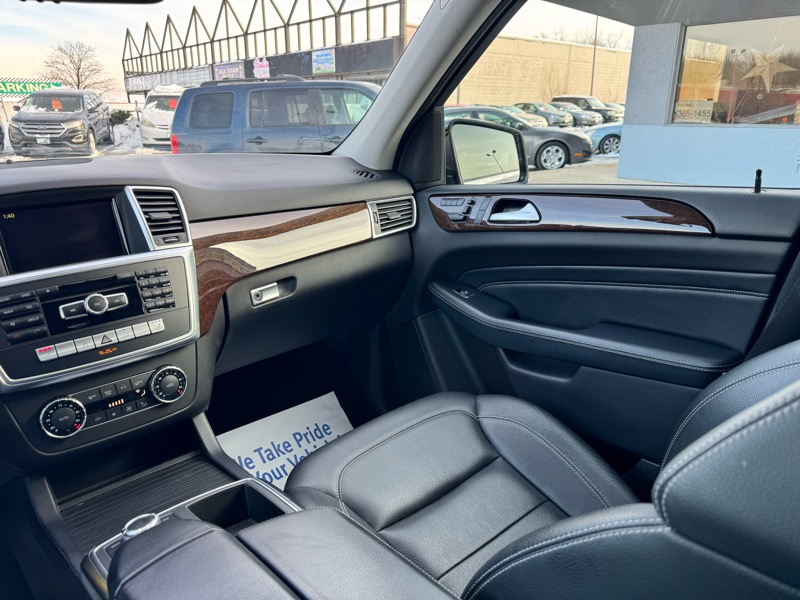 Mercedes-Benz M-Class ML350 4MATIC 2012