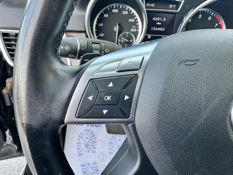 Mercedes-Benz M-Class ML350 4MATIC 2012