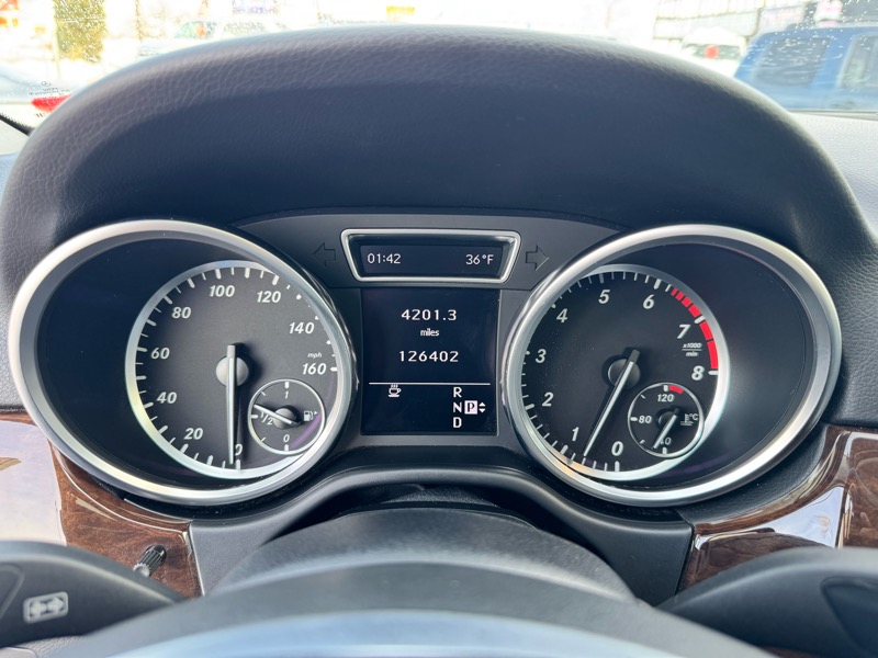 Mercedes-Benz M-Class ML350 4MATIC 2012