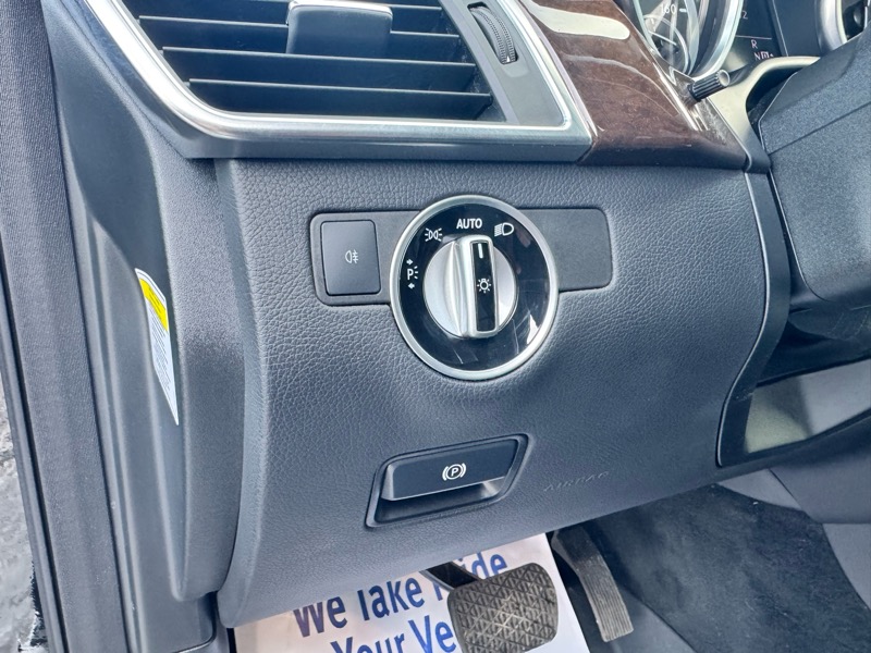 Mercedes-Benz M-Class ML350 4MATIC 2012