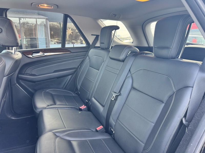 Mercedes-Benz M-Class ML350 4MATIC 2012