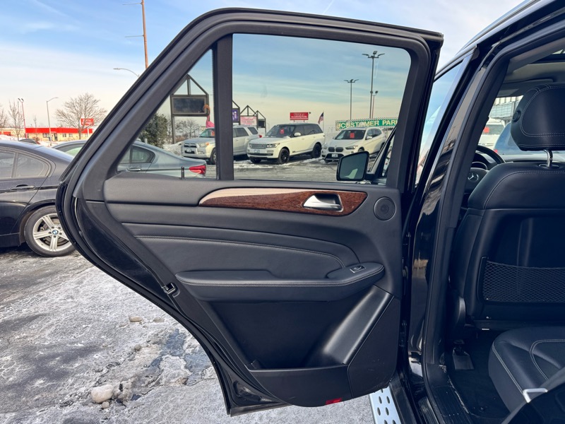 Mercedes-Benz M-Class ML350 4MATIC 2012