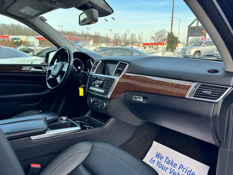 Mercedes-Benz M-Class ML350 4MATIC 2012