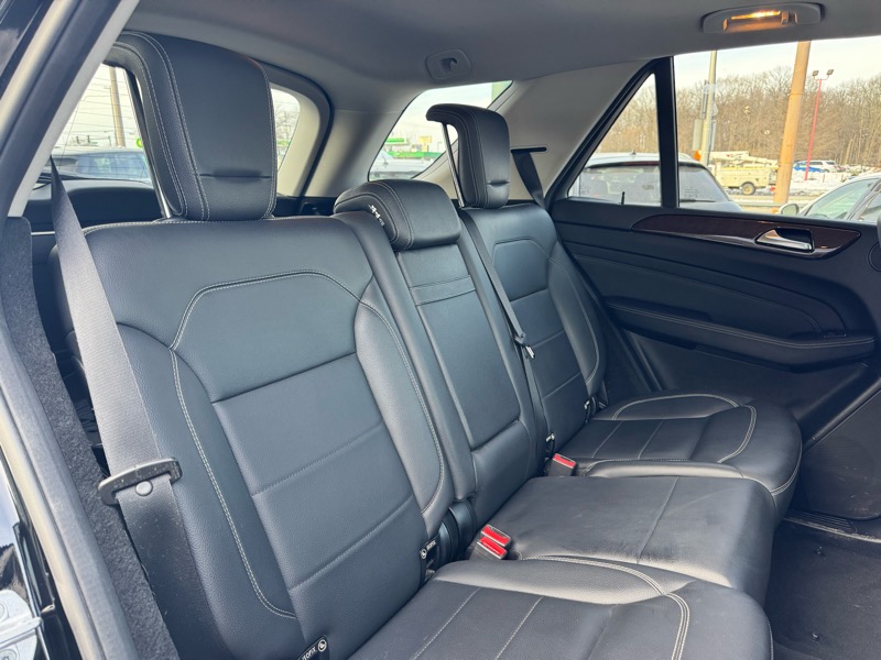 Mercedes-Benz M-Class ML350 4MATIC 2012