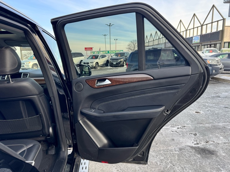 Mercedes-Benz M-Class ML350 4MATIC 2012