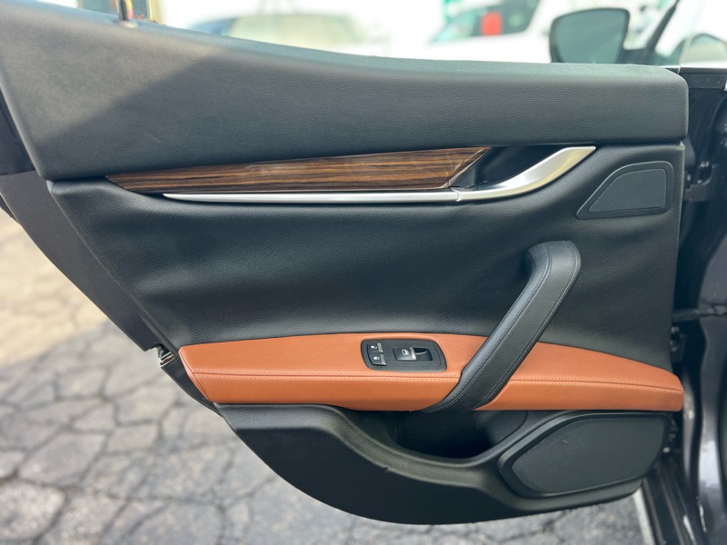 Maserati Ghibli Base 2015