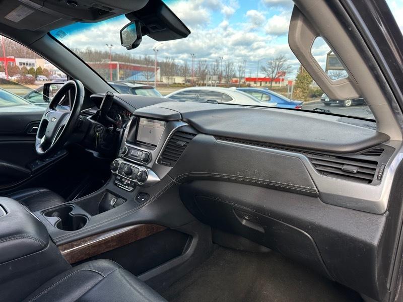 Chevrolet Suburban LT 4WD 2018