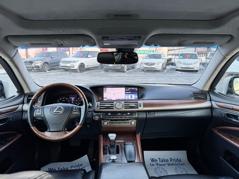 Lexus LS 460 L Luxury Sedan AWD 2013