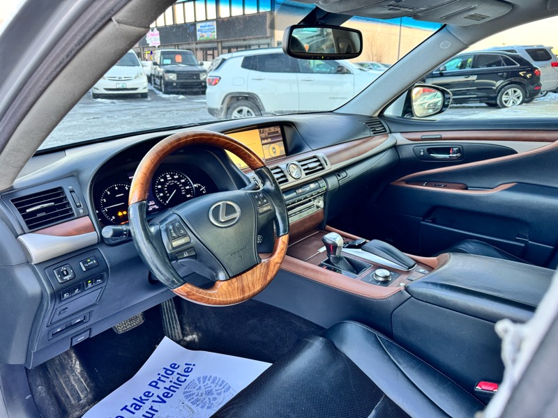 Lexus LS 460 L Luxury Sedan AWD 2013