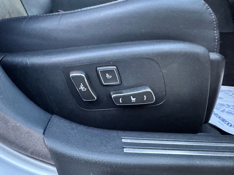 Lexus LS 460 L Luxury Sedan AWD 2013