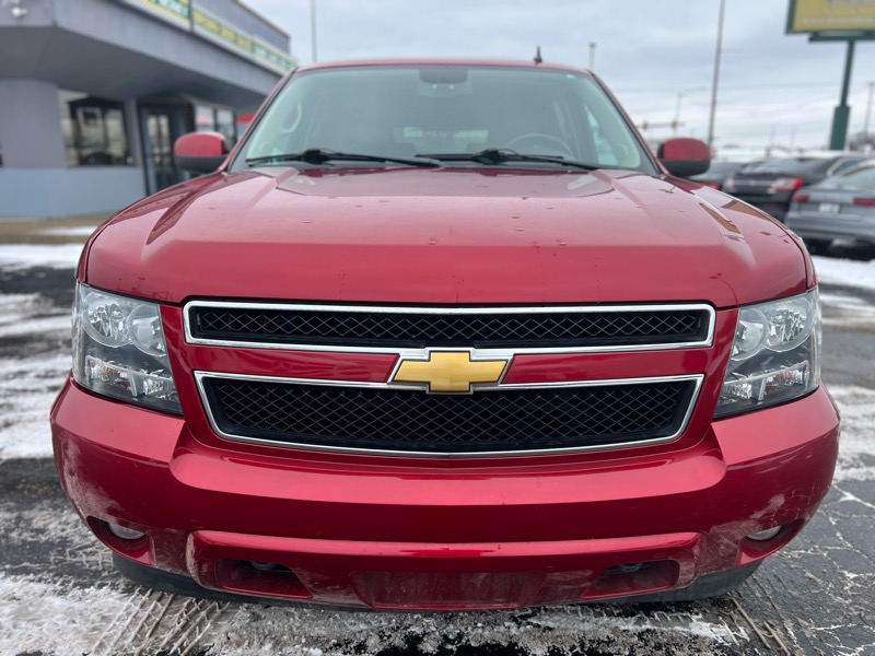 Chevrolet Suburban LT 1500 4WD 2013