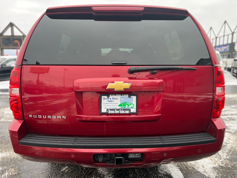 Chevrolet Suburban LT 1500 4WD 2013