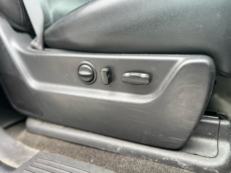 Chevrolet Suburban LT 1500 4WD 2013