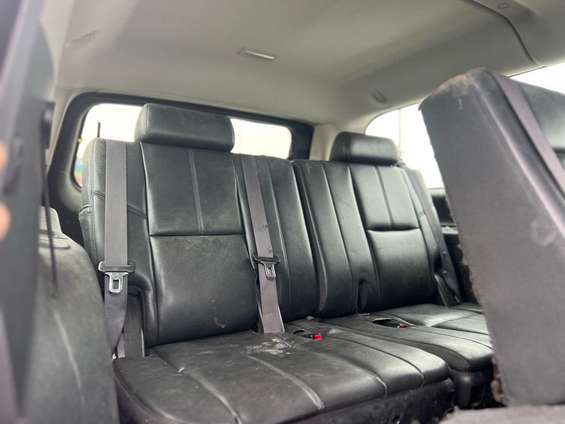 Chevrolet Suburban LT 1500 4WD 2013