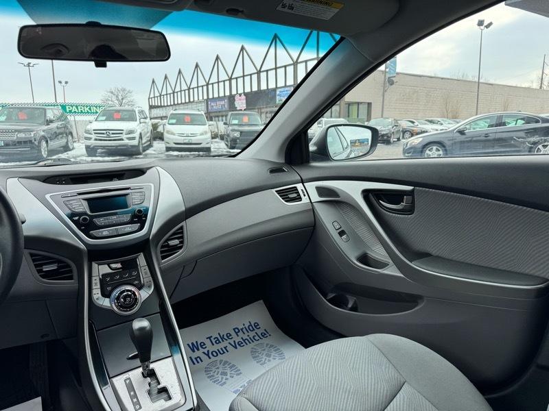 Hyundai Elantra GLS Auto 2013