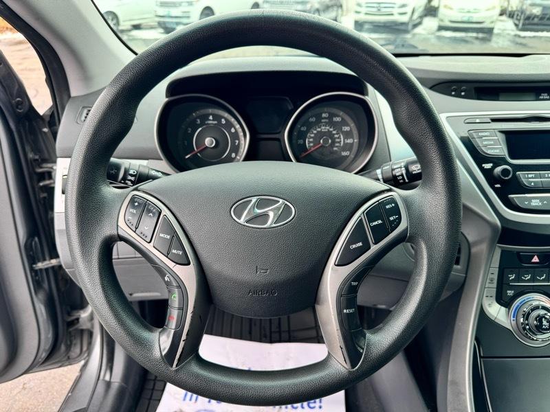 Hyundai Elantra GLS Auto 2013